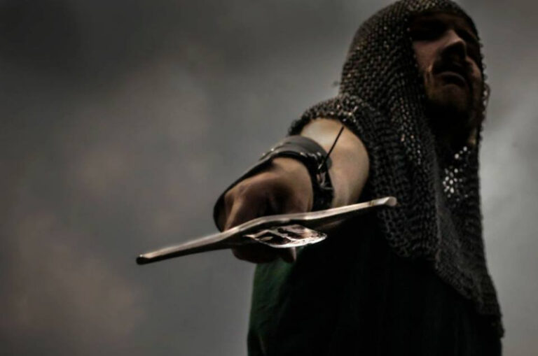 Mittelalter-Cosplay oder Gewandung